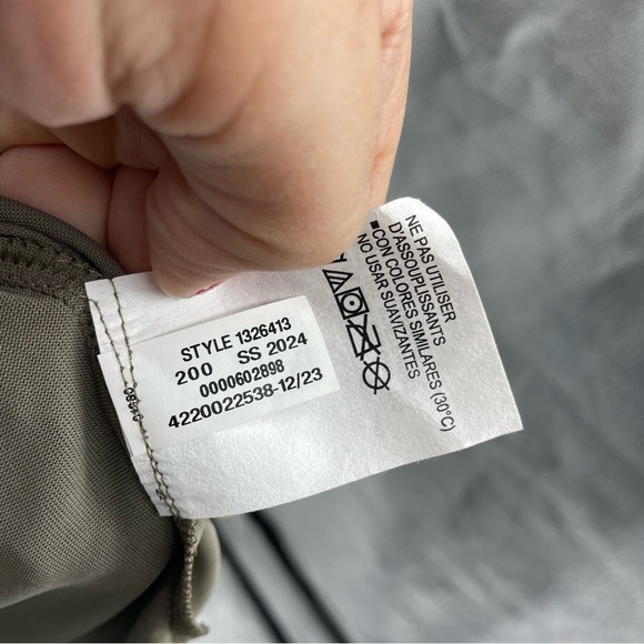 Under Armour Tech 2.0 1326413 T-Shirt Mens XL beige taupe Polyester Short Sleeve - Picture 8 of 8